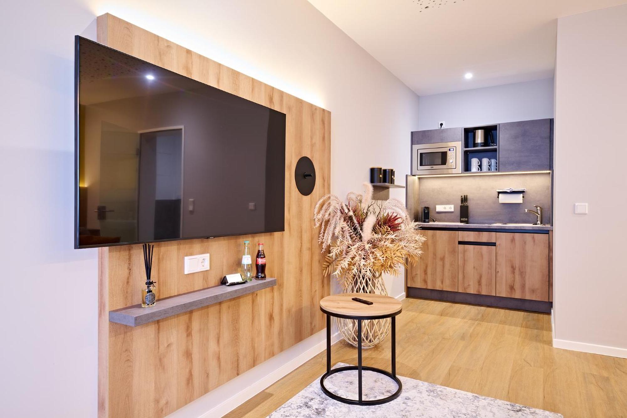 Xzllenz Traum Studio-Apartment, Frei-Parken, U-Bahn, Kueche Nuremberg Bagian luar foto