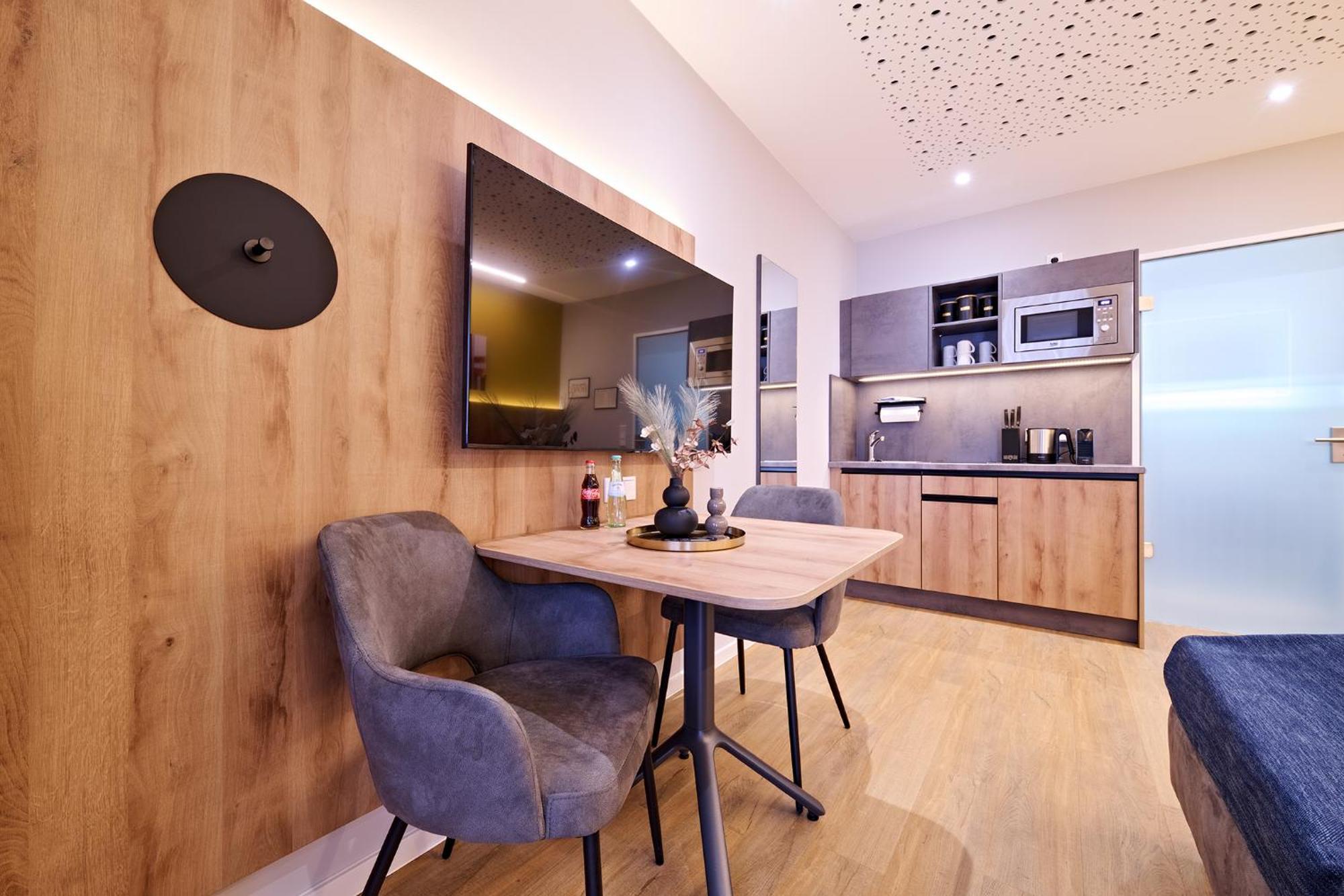 Xzllenz Traum Studio-Apartment, Frei-Parken, U-Bahn, Kueche Nuremberg Bagian luar foto